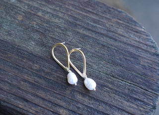 Rain Pearl Post Earrings