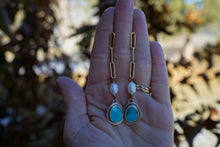 Load image into Gallery viewer, Pearl Paperclip Posts- Gold
