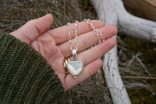 Dottie Necklace- Mother of Pearl