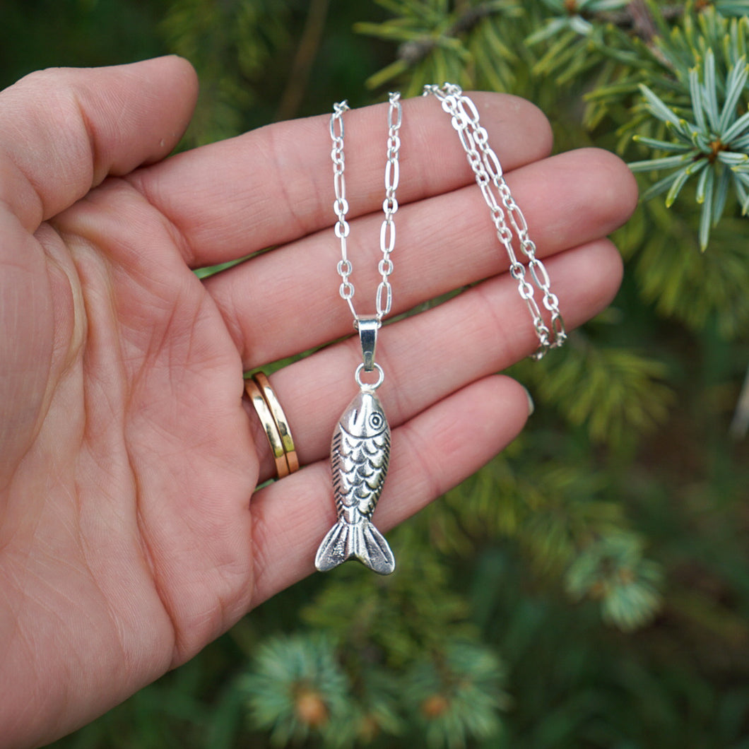 Fishie Pendant Necklace
