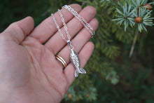 Load image into Gallery viewer, Fishie Pendant Necklace
