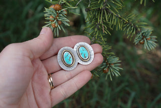 Radiance Posts II- Turquoise