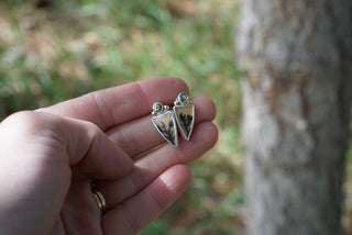 Sagebrush Post Earrings- MT Sapphire, Dendritic Agate + 10k Gold