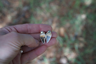 Sagebrush Post Earrings- MT Sapphire, Dendritic Agate + 10k Gold