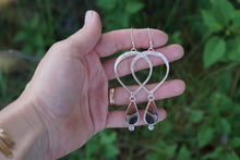 Load image into Gallery viewer, Floret Petal Hoops- Landscape Jasper

