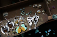 Load image into Gallery viewer, Montana Earrings I
