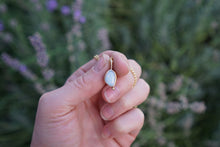 Load image into Gallery viewer, Gold Opal Necklace II
