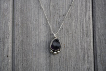 Load image into Gallery viewer, Flora Necklace- Raw Amethyst
